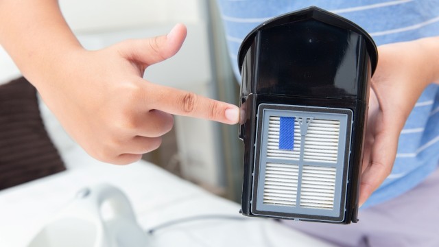 Come pulire il filtro dell’aspirapolvere: guida pratica