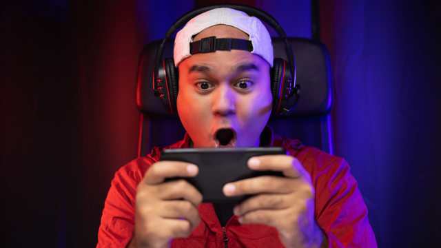 Cosa regalare a un gamer: gadget e accessori che apprezzerà