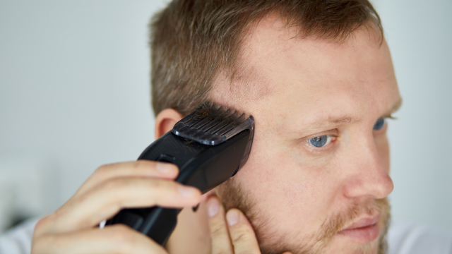 Regolabarba e tagliacapelli: le differenze da conoscere