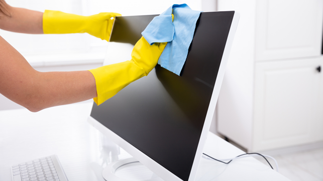 Come pulire correttamente lo schermo del PC